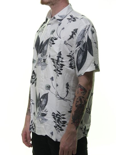 Camisa South To South Night Manga Curta - Branco Floral
