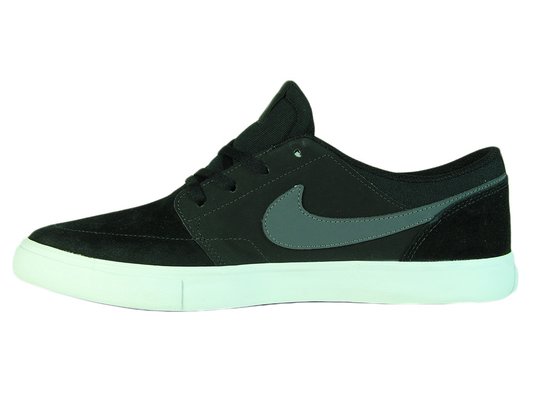Tênis Masculino Nike SB Portmore II Solar Cnvs Cabedal em Lona - Black/White