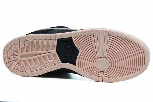 Tenis Feminino Nike Sb Dunk Low Pro Solado de borracha vulcanizado Cor Black/Washed Coral