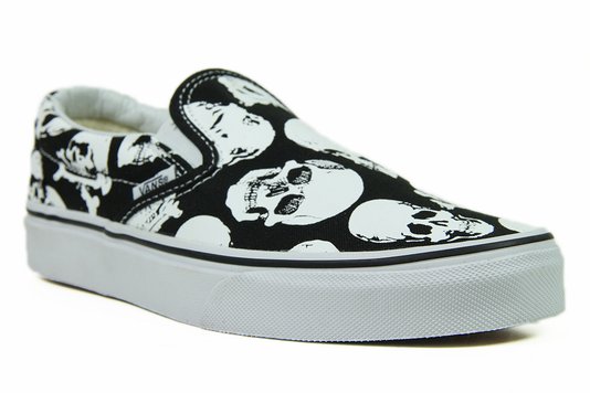 Tênis Feminino Vans Classic Slip On (Skulls) - Black/White
