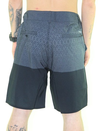 Bermuda de Passeio VLCS Class - Preto/Vermelho