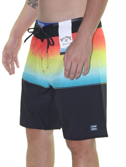 Bermuda Masculina para Banho Billabong Pro Fire - Preto