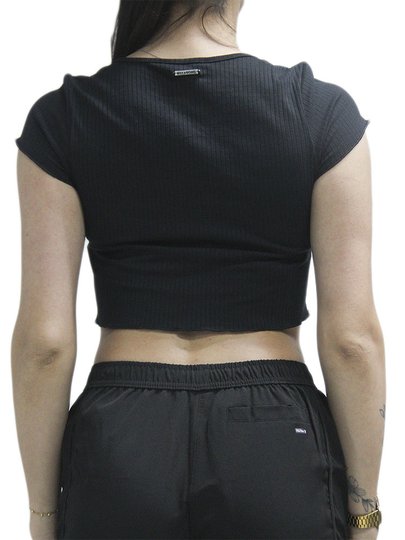 Blusinha Feminina Billabong Notch Manga Curta Estampada - Preto