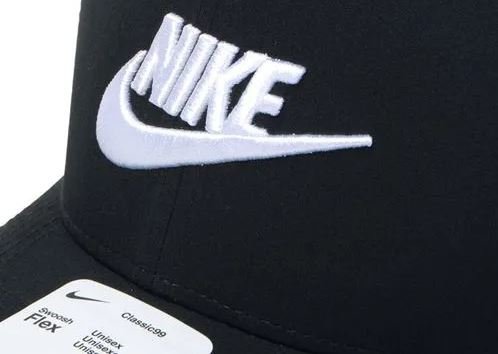 Boné Nike Unissex SB Classic99 Fechado logo bordado e respirável - Preto