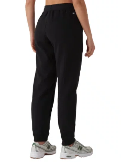 Calça Feminina New Balance Essentials Felpa - Preto