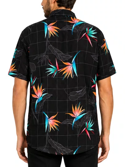 Camisa Masculina South To South Nigh Manga Curta Estampada - Preto/Folhas
