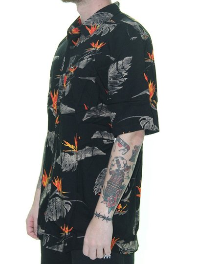Camisa Masculina Volcom Erupter Manga Curta Estampada - Preto Floral