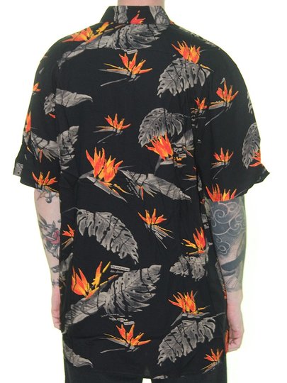 Camisa Masculina Volcom Erupter Manga Curta Estampada - Preto Floral