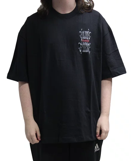 Camiseta Blunt Over Orlok Manga Curta Estampada - Preto