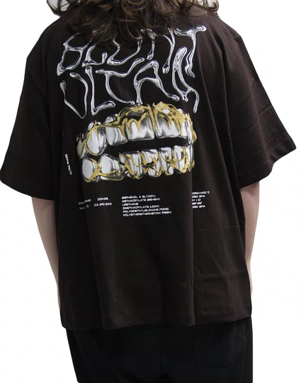 Camiseta Masculina Blunt Boxy Grillz Manga Curta Estampada - Marrom