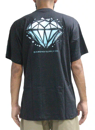 Camiseta Masculina Diamond Splintered Shine Manga Curta Estampada - Preto