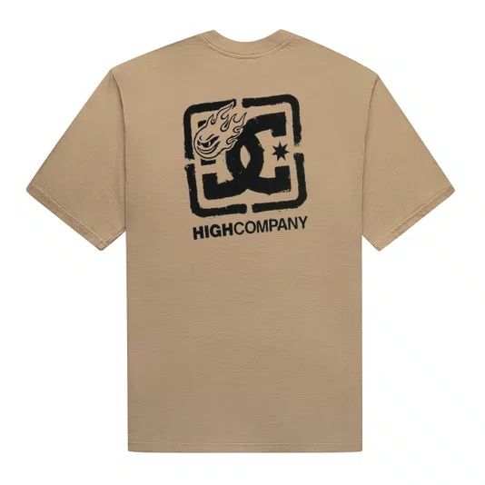 Camiseta Masculina High Spray High X Dc Manga Curta Estampada - Bege