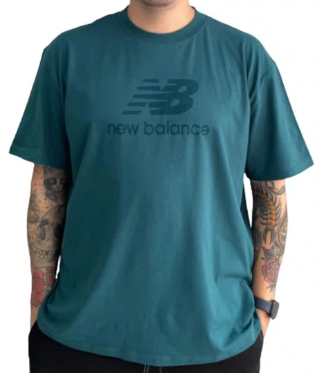 Camiseta Masculina New Balance Essentials Manga Curta Estampada - Verde Escuro