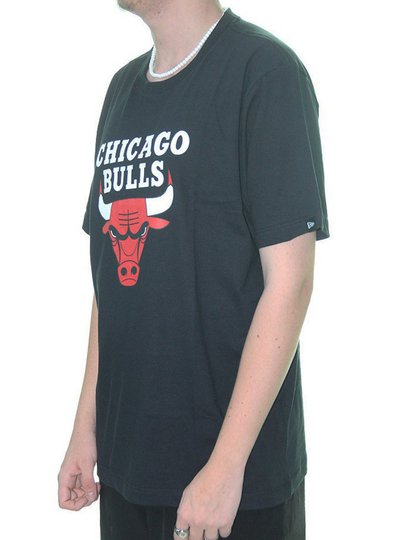 Camiseta Masculina New Era Chigago Bulls Manga Curta Estampada - Preto