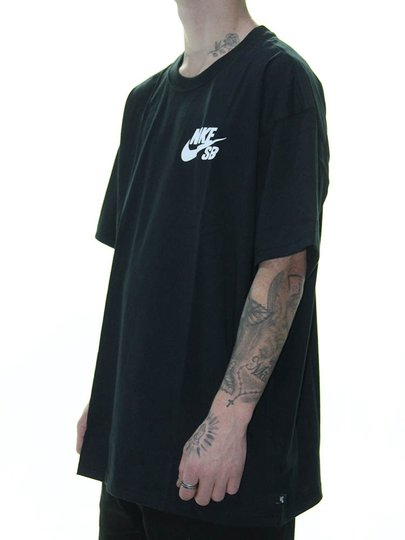 Camiseta Masculina Nike SB Logo Manga Curta Estampada - Preto