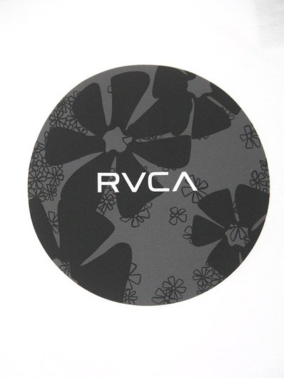 Camiseta Masculina RVCA Motors Flower Manga Curta Estampada - Branco