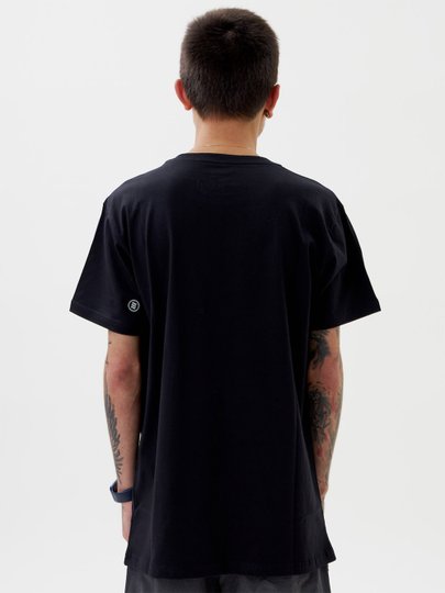 Camiseta Masculina Santo Swell Fit Mountain Manga Curta Estampada - Preto