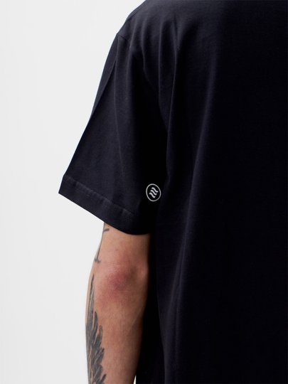 Camiseta Masculina Santo Swell Fit Nature Manga Curta Estampada - Preto