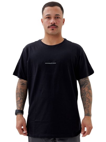 Camiseta Masculina Santo Swell Fit Nature Manga Curta Estampada - Preto