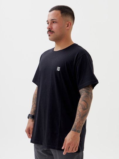 Camiseta Masculina Santo Swell Fit Rising Sun Manga Curta Estampada - Preto