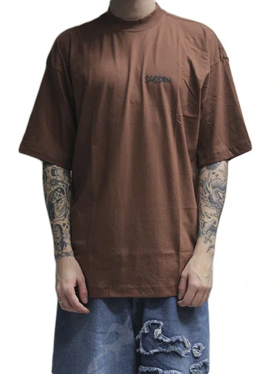 Camiseta Masculina Session Cursive Manga Curta Estampada - Marrom