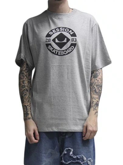Camiseta Masculina Session Logo Skate 2003 Manga Curta Estampada - Cinza Mesclado