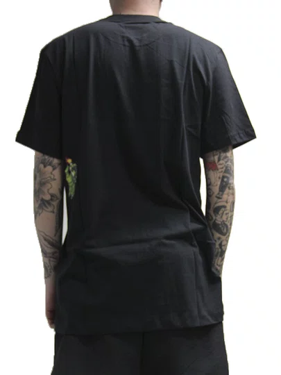 Camiseta Masculino Lost Saturn Zombie Manga Curta Estampada - Preto