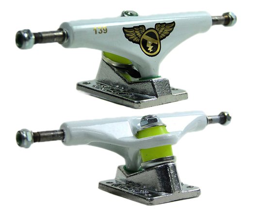 Kit Skate Montado =  Shape Dropdead  Lixa para  Radical  Parafuso Allen Kronik Truck Tilt Color 139mm Rolamentos  Black Sheep Roda Next 53mm