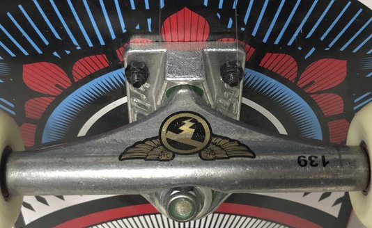 Skate PRO Personalizado com Shape Element Maple 8.0" - Preto/Branco