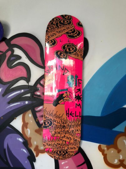 Suporte de Parede Shape de Skate Session Vertical - Cinza