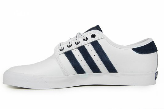 Tênis Feminino Adidas Seeley Cabedal em Couro - White/Conavy