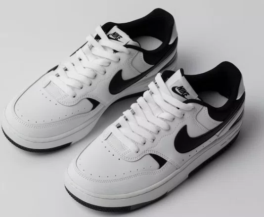 Tênis Feminino Nike Gamma Force - White/Black