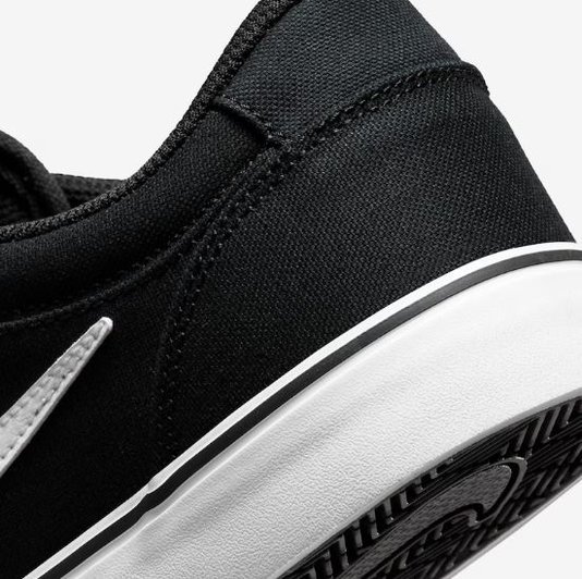 Tênis Nike Feminino SB Chron 2 Canvas CNVS - Black White