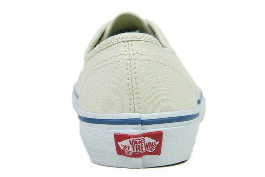 Tênis Feminino Vans Authentic - Cream/White