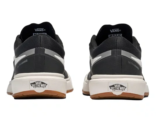 Tênis Feminino Vans  Ultrarange RapidWeld 2.0  - Black