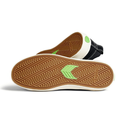 Tênis Masculino Cariuma Catiba Pro Low Ivory Logo - Black Contrast Thread