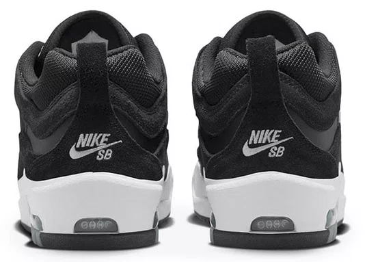 Tênis Masculino Nike Air Max Ishod Wair SB - Black/White