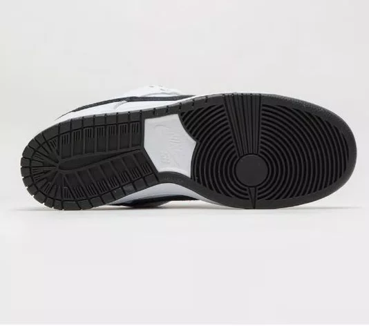 Tênis Masculino Nike Dunk Low Pro Inline - White/Black