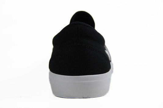 Tênis Masculino Nike SB Charge Slip - Black/White