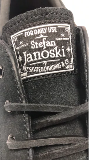 Tênis Masculino Nike SB Zoom Janoski OG - Black White Noir