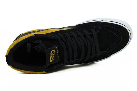 Tênis Masculino Vans SK8 Hi Pro (Corduroy) - Black/Yolk Yellow