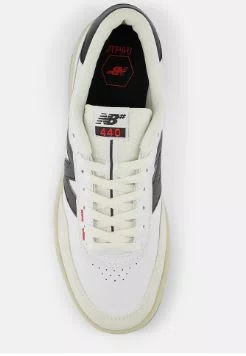 Tênis Masculino New Balance Numeric 440 V2 - White/Black