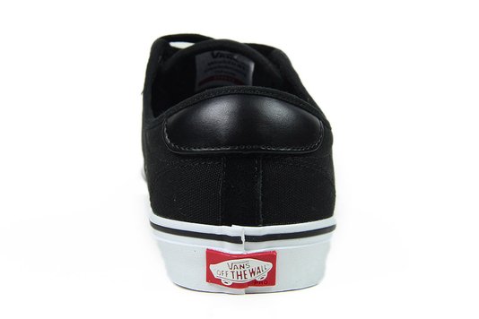 Tênis Masculino Vans Chima Fergunson Pro Chilipepper - Black/White