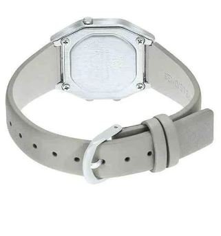 Relógio Casio Vintage LA680WEL-8DF - Prata/Branco