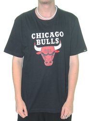 Camiseta Masculina New Era Chigago Bulls Manga Curta Estampada - Preto