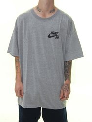Camiseta Masculina Nike MC SB Logo Manga Curta Estampada - Cinza Mesclado
