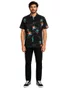 Camisa Masculina South To South Nigh Manga Curta Estampada - Preto/Folhas